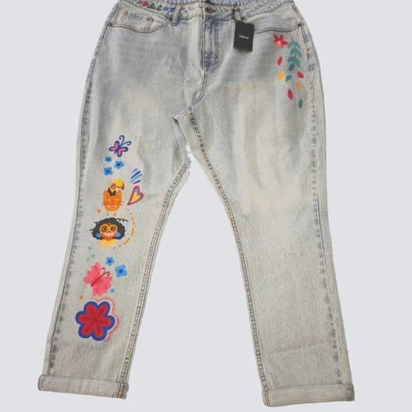 Disney Encanto Mirabel Mom Jeans Plus Size Womens size 18 - Picture 5 of 13